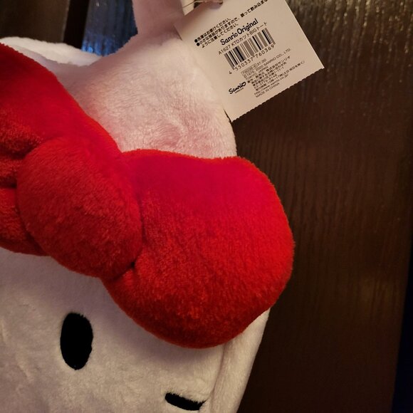 Sanrio Hello kitty plusj tote with magnetic closure - Picture 2 of 5